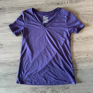 Dri-Fit The Nike Tee V-Neck T-Shirt - Purple - Medium